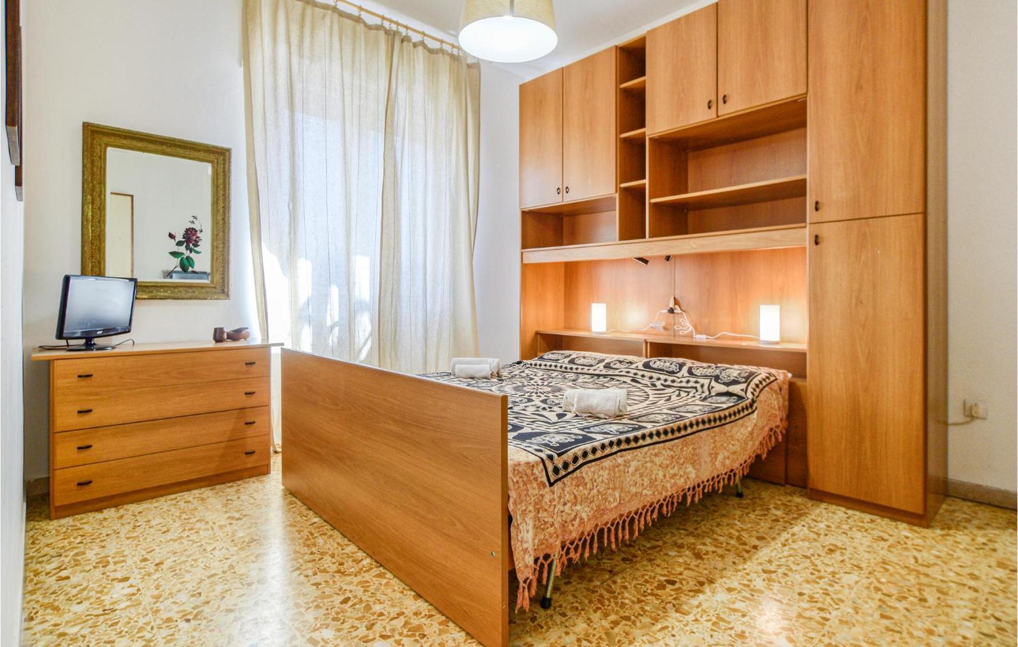 Awesome Apartment In Viareggio With Wifi Exterior foto
